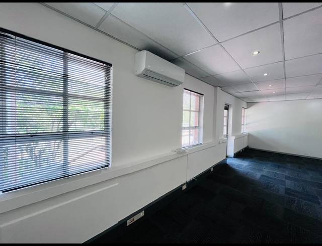 412M² OFFICE TO LET IN FOURWAYS